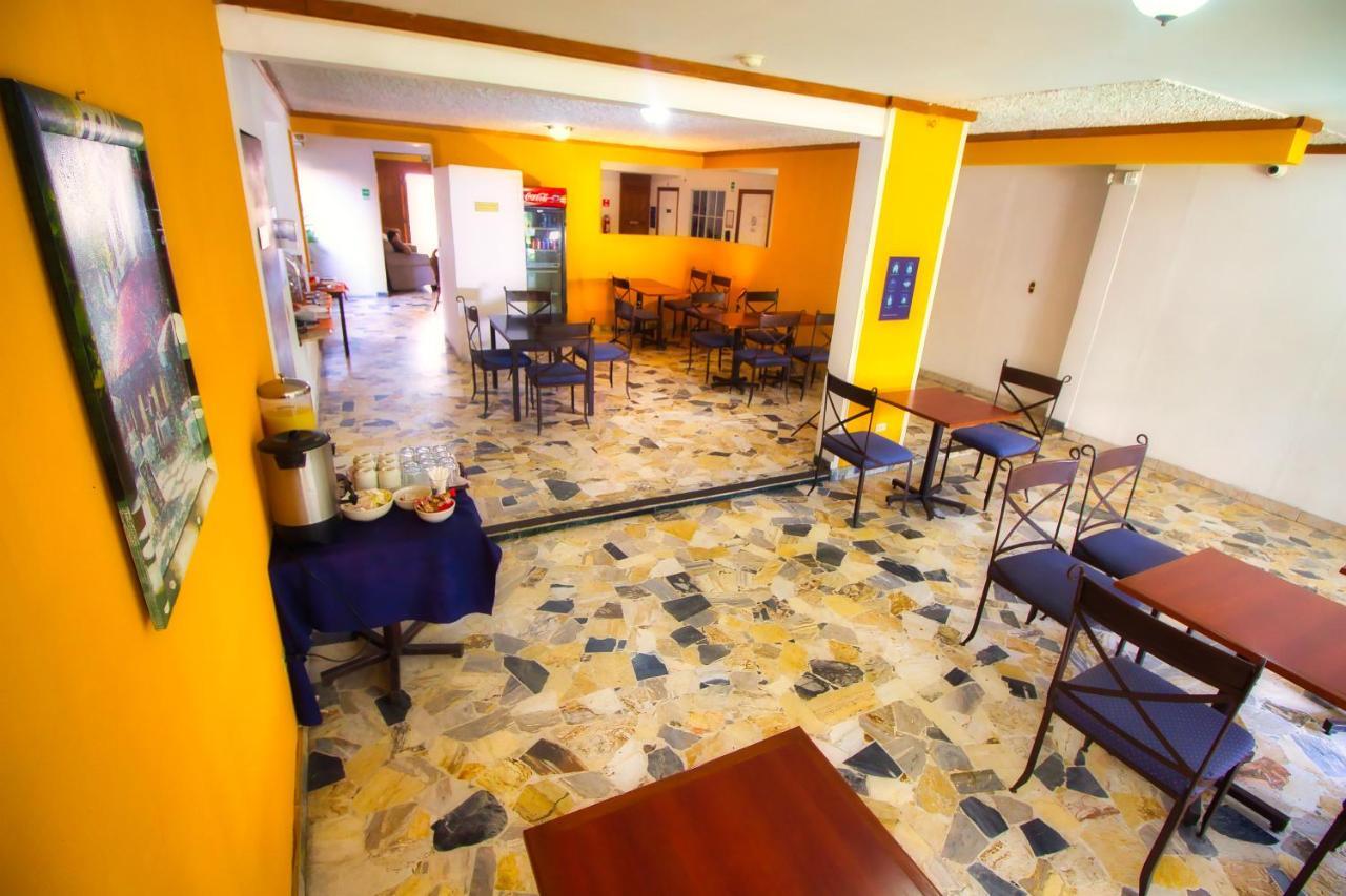 Hotel Santa Elena Antiguo Cuscatlan ภายนอก รูปภาพ