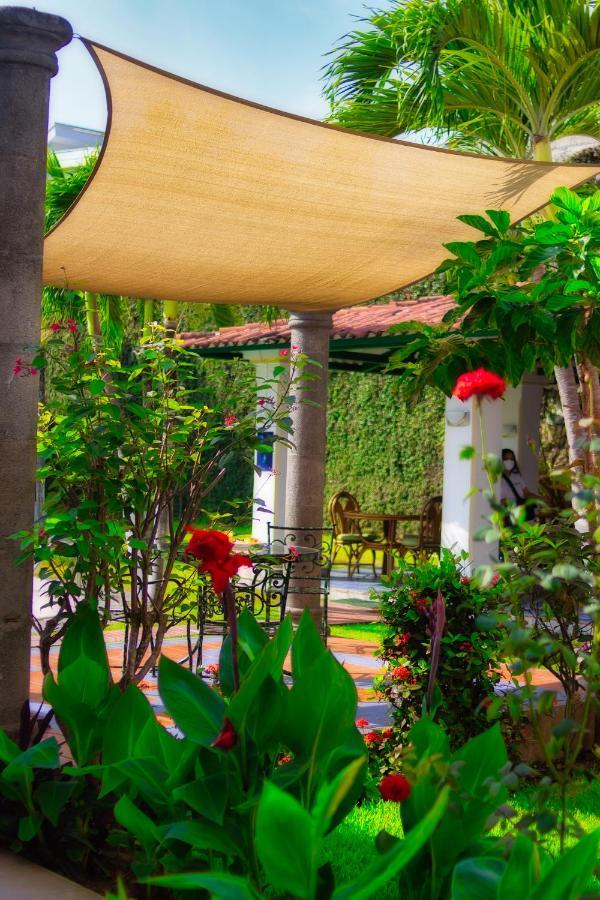 Hotel Santa Elena Antiguo Cuscatlan ภายนอก รูปภาพ