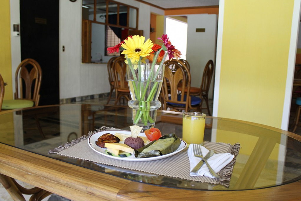 Hotel Santa Elena Antiguo Cuscatlan ภายนอก รูปภาพ