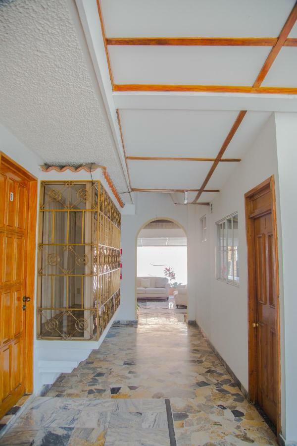 Hotel Santa Elena Antiguo Cuscatlan ภายนอก รูปภาพ